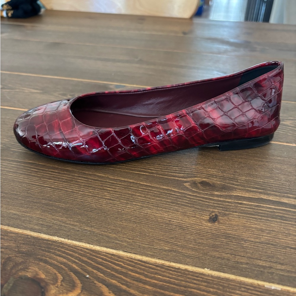 New Tamara Mellon Burgundy Croc-Embossed Flats EU 38.5 US 8 Genuine Leather - Picture 2 of 9